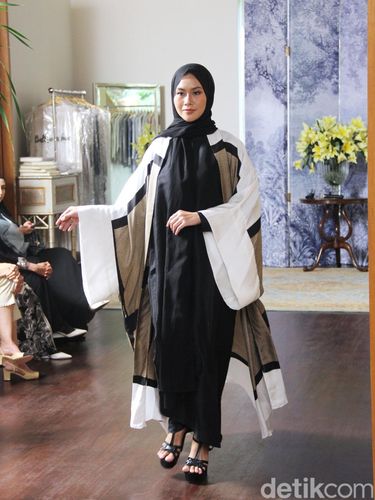 Koleksi Balthous Intimate Trunk Show: Never Too Late Collection.