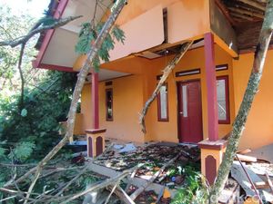 117 Rumah di Ciamis Rusak Akibat Diterjang Puting Beliung