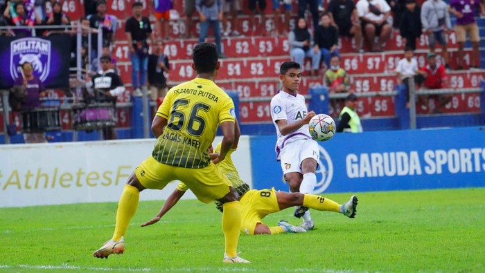 Laga Persik vs Barito Putera