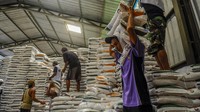 Beras SPHP adalah beras yang digulirkan pemerintah melalui Perum Bulog sejak 2023 sebagai program stabilisasi pasokan dan harga pangan (SPHP).  