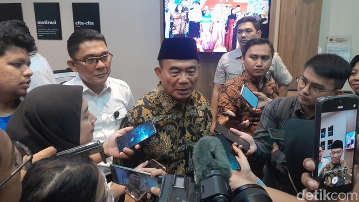 Soal Jatah Makan Siang Gratis Rp 15 Ribu, Menko PMK Bilang Gini