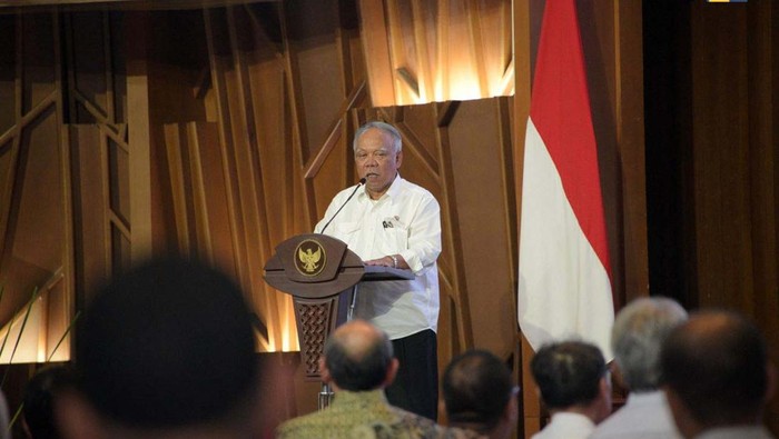 Menteri PUPR Basuki Hadimuljono turut menyaksikan Penandatanganan Perjanjian Pengusahaan Jalan Tol (PPJT) Jalan Tol Kediri – Tulungagung.