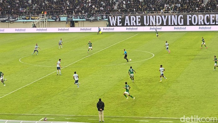 PSS vs Persita Tangerang di Stadion Manahan, Solo, Selasa (27/2/2024).