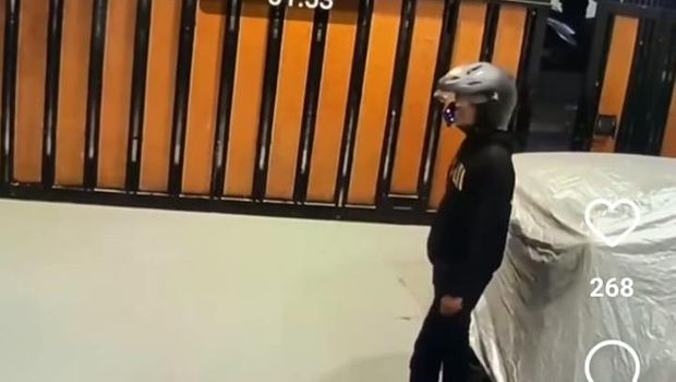 Rumah Sarmuji nyaris kemalingan motor.
