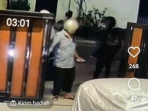 Momen Bengong Ketua Golkar Jatim Berpapasan dengan Maling di Rumahnya