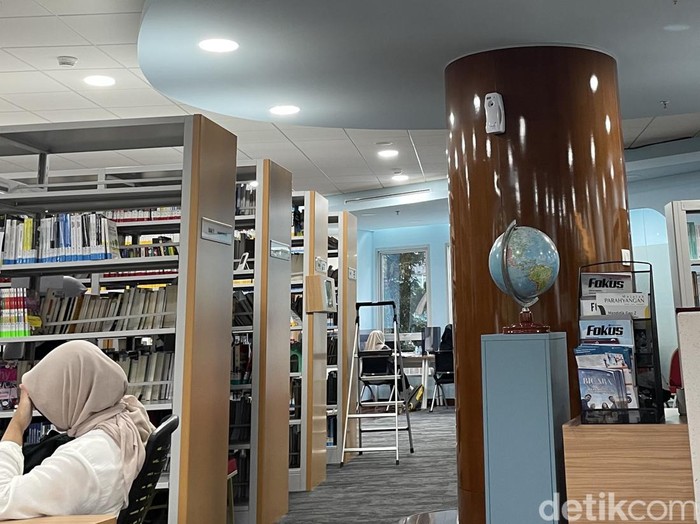 Suasana di Perpustakaan BI Jabar, Kota Bandung.