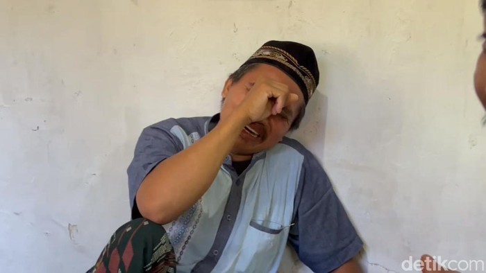 Tangis Suryanto, paman Bintang, santri yang dihajar seniornya hingga tewas