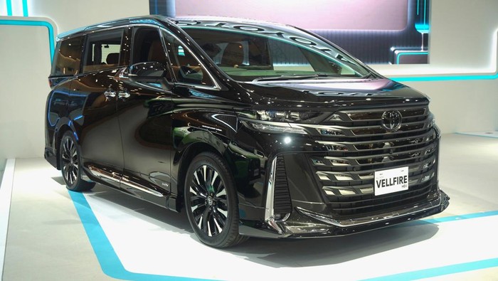 Toyota Vellfire di IIMS 2024