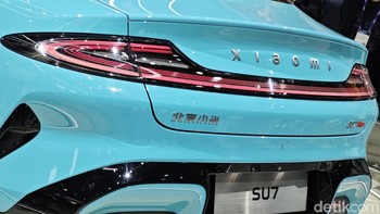 SU7 sendiri ada dua versi, satu bisa menjelajah sampai 668 km dan lainnya 800 km. Foto: Agus Tri Haryanto/detikINET