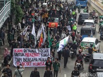 Ada Aksi Mahasiswa, Jalan Pemuda Rawamangun Tersendat