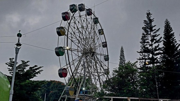 Bianglala Alun-Alun Kota Batu akan Diganti