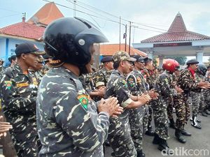 Banser Desak Pj Bupati Pasuruan Minta Maaf Buntut Wajah Gus Irsyad Dicoret