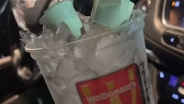 Kocak! Pesan Es Krim Jam 2 Pagi, Pembelinya Malah Dapat Menu Ini