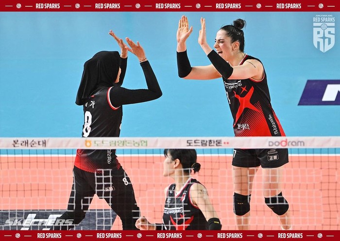 Giovanna Milana dan Megawati Hangestri Pertiwi
