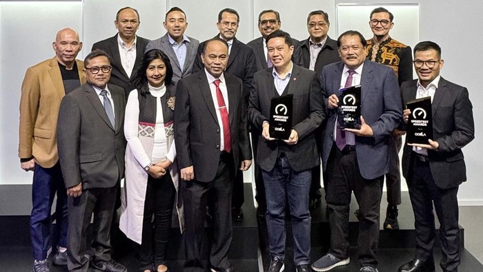 Komitmen Telkomsel menghadirkan konektivitas, solusi, dan layanan terdepan guna meningkatkan pengalaman digital pelanggannya secara merata dan setara di Indonesia diganjar penghargaan.