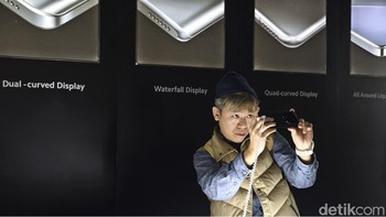Selain itu, resolusi kamera ultra-wide Leica 14mm telah ditingkatkan menjadi 50MP. Foto: Agus Tri Haryanto/detikINET