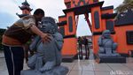 Sambut Hari Nyepi 2024, Pemkot Surabaya Pasang Dekorasi Gapura