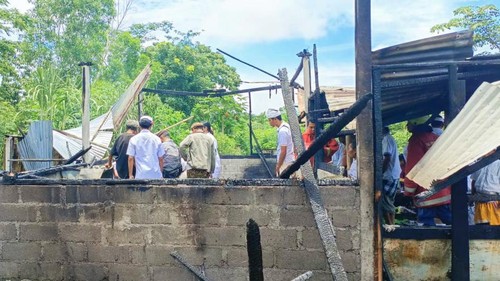 Rumah Putu Yasa di Desa Bhuana Giri, Kecamatan Bebandem, Karangasem hangus terbakar, Rabu (28/2/2024)