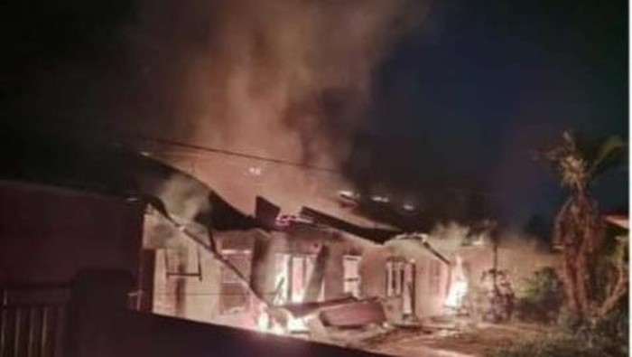 Kebakaran mess karyawan 4 pintu di Lubuklinggau.