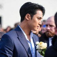 Kim Mingyu merupakan satu dari 13 personel Seventeen, grup K-Pop yang tengah naik daun lewat sejumlah hitsnya seperti Super. Pada Selasa (27/2/2024, Mingyu mencuri atensi saat menghadiri fashion show Christian Dior yang digelar saat Paris Fashion Week Fall/Winter 2024/2025. Foto: Getty Images/Edward Berthelot