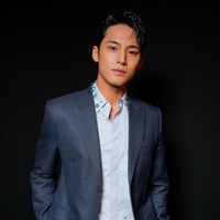 Dalam unggahannya di X, brand Dior menyebut Mingyu Seventeen merupakan bintang tamu show Dior yang banyak disukai penggemar. “Mingyu Kim dari grup Korea Selatan @Pledis_17 menerima sambutan yang sangat antusias ketika ia tiba di #DiorAW24,” demikian brand Dior menulis dalam keterangan unggahannya di X. Foto: Swan Gallet/WWD via Getty Images