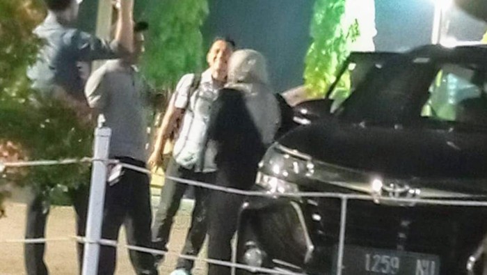 kpk memeriksa rekanan pemkab situbondo