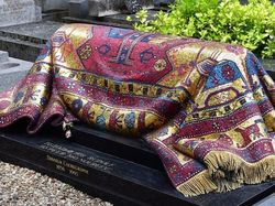 Hii! Kumpulan Kisah Kuburan Teraneh dan Unik di Dunia