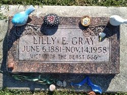 Hii! Kumpulan Kisah Kuburan Teraneh dan Unik di Dunia