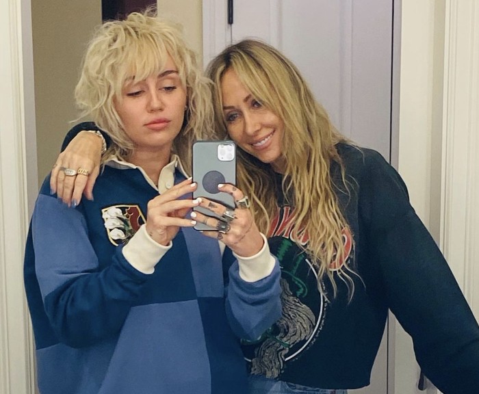 Miley Cyrus & ibunya, Tish Cyrus