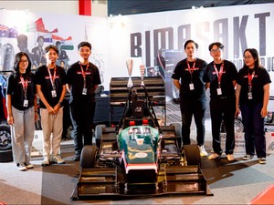 Keren! Mobil Buatan Mahasiswa UGM dan UI Raih Penghargaan di Eropa