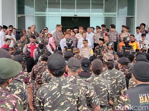 Temui Banser, Pj Bupati Pasuruan Sampaikan Maaf Wajah Gus Irsyad Dicoret