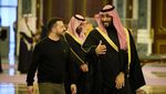 Potret Presiden Ukraina Zelensky Bertemu Putra Mahkota Arab Saudi