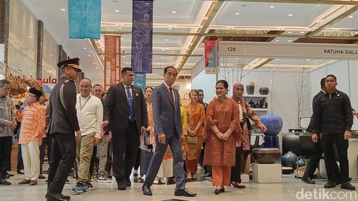 Presiden Jokowi dan Ibu Negara Iriana. (Eva Safitri/detikcom).
