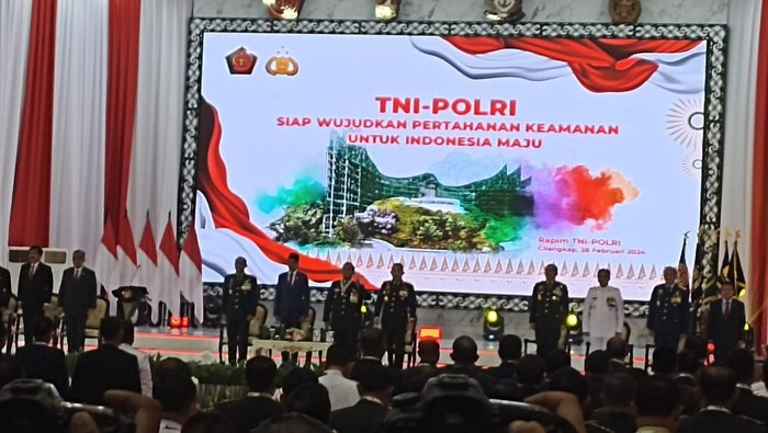 Presiden Jokowi menghadiri rapim TNI-Polri bersama Prabowo Subianto