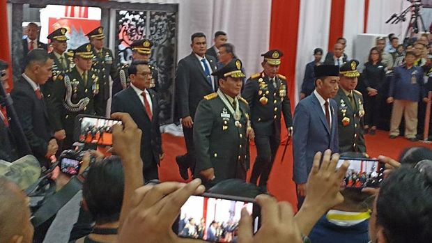 Presiden Jokowi menghadiri rapim TNI-Polri bersama Prabowo Subianto