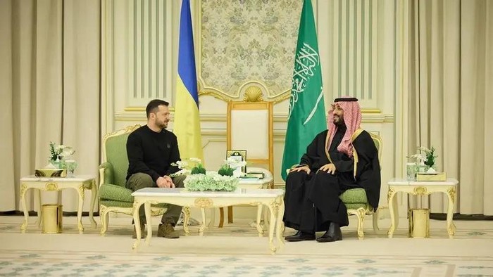 Ukraines President Volodymyr Zelenskyy meets with Saudi Crown Prince Mohammed bin Salman in Riyadh, February 27, 2024. (Reuters)