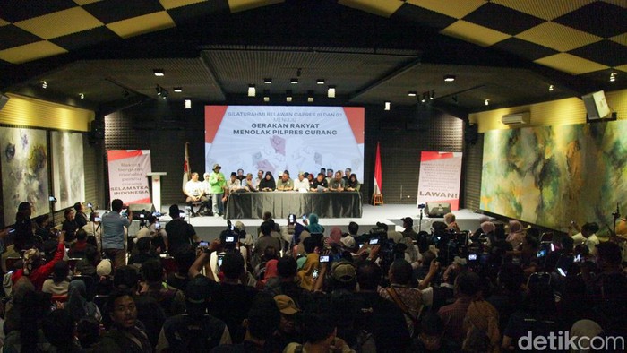 Relawan Anies dan Ganjar mendeklarasikan tolak dugaan kecurangan Pemilu 2024 di gedung GBN, Jakarta Pusat, Rabu (28/2/2024).