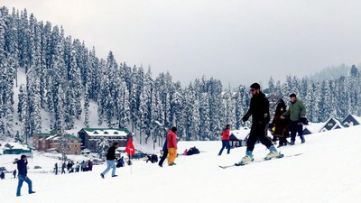 Potret Resor Ski Tertinggi di Dunia dari Asia Telah Dihujani Salju