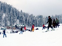 Potret Resor Ski Tertinggi di Dunia dari Asia Telah Dihujani Salju