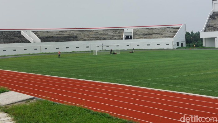 Stadion Watubelah Cirebon.
