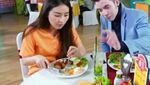 Stefan William Doyan Makan Mie Ayam hingga Mie Instan Pedas