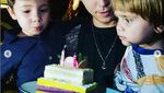 Stefan William Doyan Makan Mie Ayam hingga Mie Instan Pedas