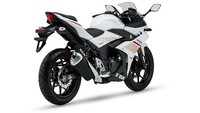 Selain lampu LED, tunggangan baru itu juga mendapat tambahan fitur berupa assist and slipper clutch atau ASC. Sayangnya, produsen tak membekalinya dengan quickshifter, kontrol traksi dan throttle by wire. Foto: Doc. Suzuki China.