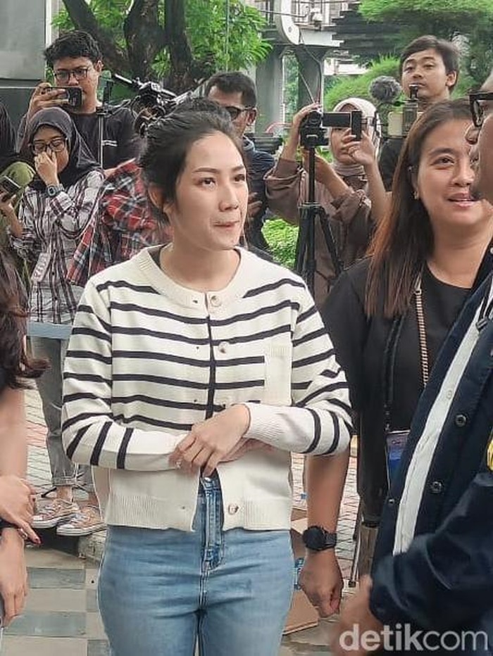Tamara Tyasmara di rekonstruksi pembunuhan anaknya, Dante.