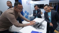 Beginilah salah satu suasana strategi jajaran direksi menikmati BTNTechxperience. BTN mengundang berbagai perusahaan perintis untuk menjadi mitra dengan teknologi kreatif, produktif, dan efisien, yang akan diterapkan dalam pengembangan digitalisasi ekosistem perumahan.