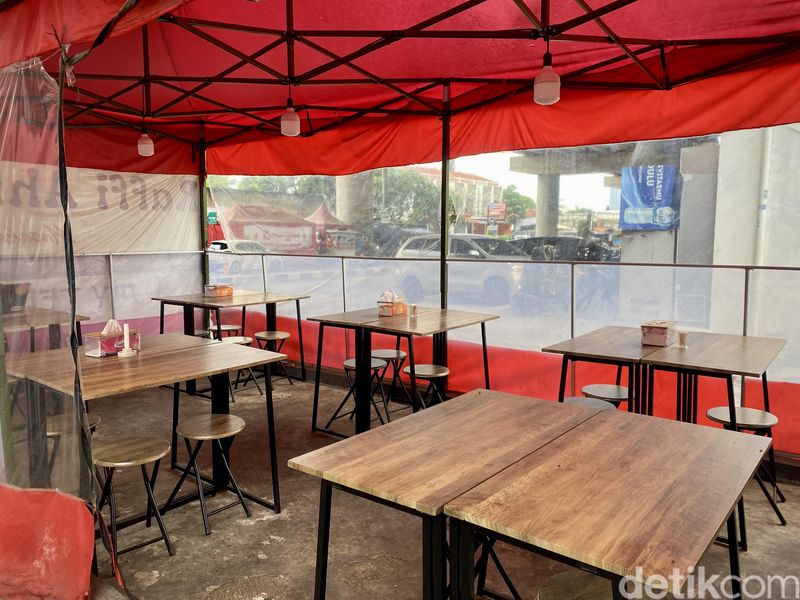 Warung Nasi Raffi Ahmad