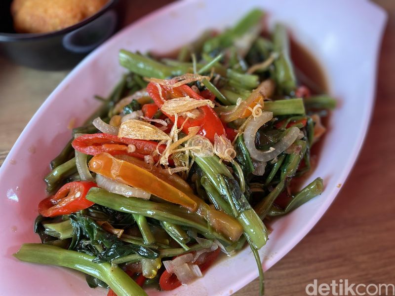 Warung Nasi Raffi Ahmad