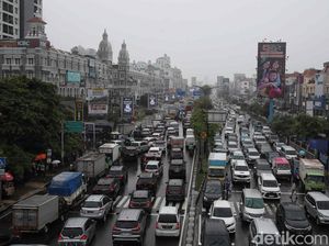 Ampun, Macet di Kelapa Gading Nggak Ada Obat!