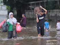 Banjir di Rawa Terate Cakung Capai Ketinggian 120 Cm