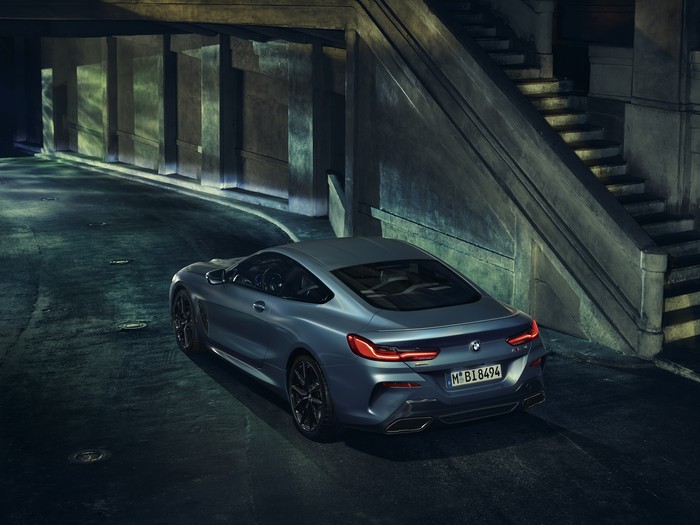 BMW 850i xDrive Coupe First Edition